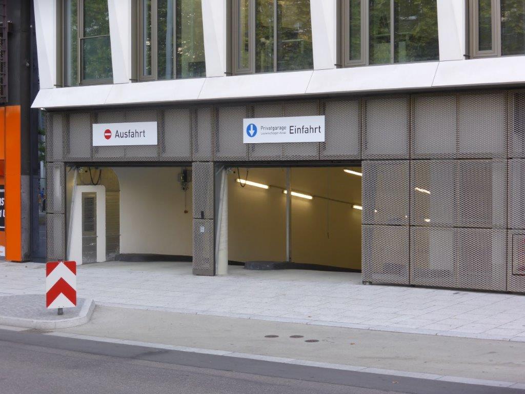 Einfahrt Parkhaus